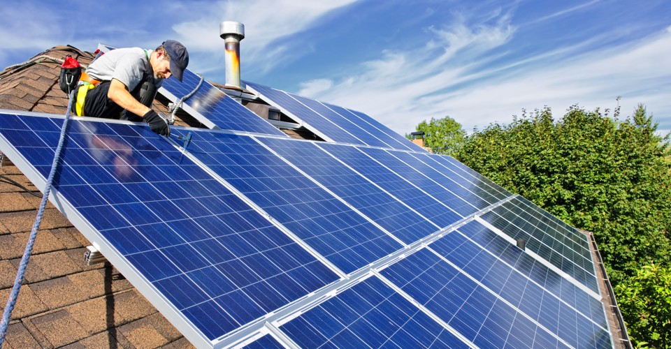 3 Difference Between Commercial And Residential Solar Panels: A Guide